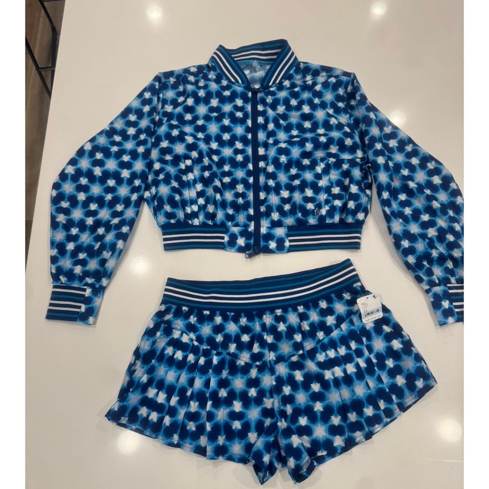 Free People Movement Size M Top Seed Printed Lined Shorts & Jacket‎ Activewear